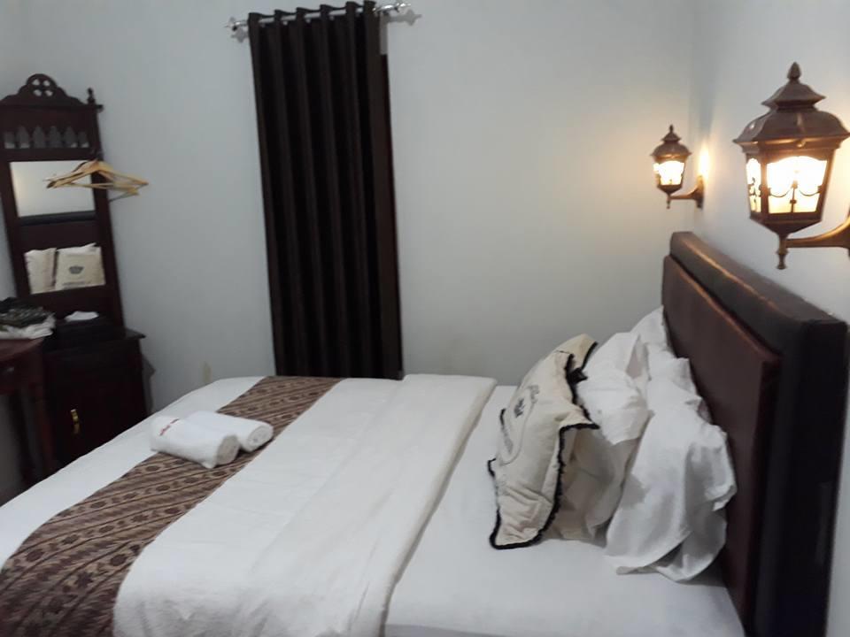 Renaya Griya Hotel Salakan Bagian luar foto