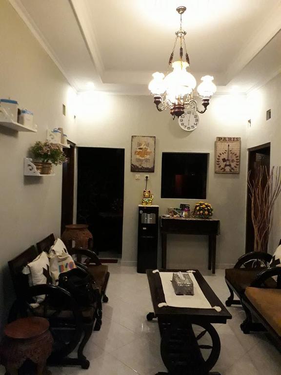 Renaya Griya Hotel Salakan Bagian luar foto